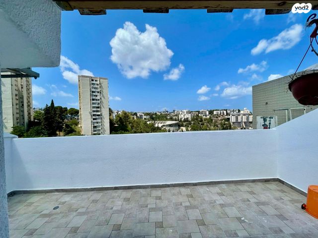 גג/ פנטהאוז, חיפה