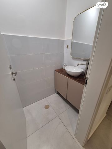 דירה, שדרות עמק יזרעאל, שקמים ואגמים, אשקלון