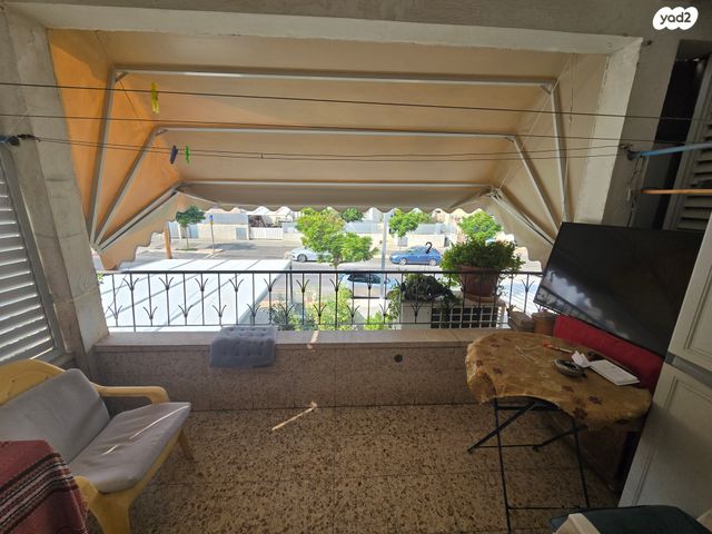 דירת גן, נווה עמל, הרצליה