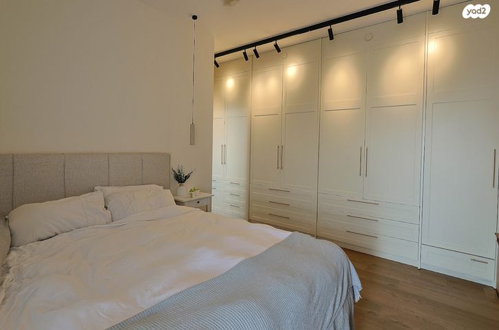 גג/ פנטהאוז, דרך שיבא, רמת אפעל, רמת גן