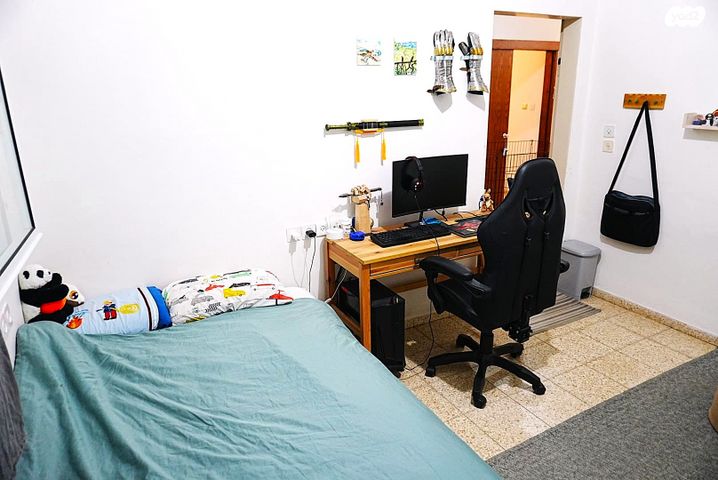 דירת גן, גבת