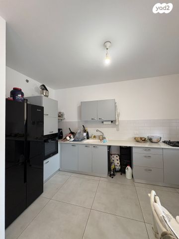 דירה, גלי כרמל, טירת כרמל