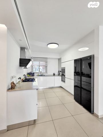 גדעון האוזנר 4