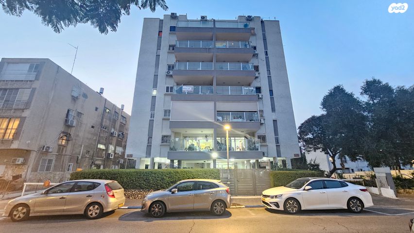 דירה, אריה שנקר, אגרובנק, חולון