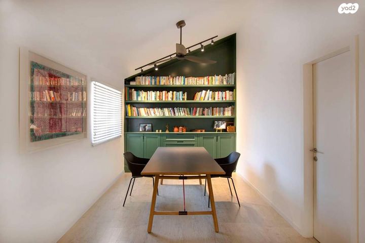 דו משפחתי, חרוצים