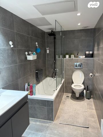 דירה, השקד, נופי החורש, מבשרת ציון