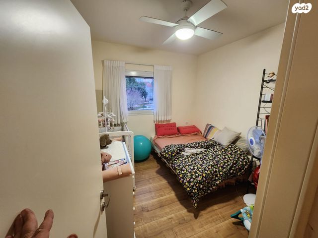 דופלקס, מרדכי מקלף, המגינים, מודיעין מכבים רעות