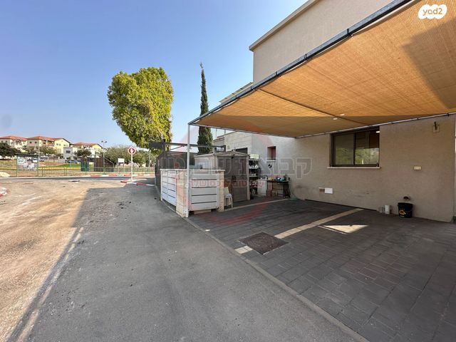 דו משפחתי, סמטת הגומא, שאר העיר, רמת ישי