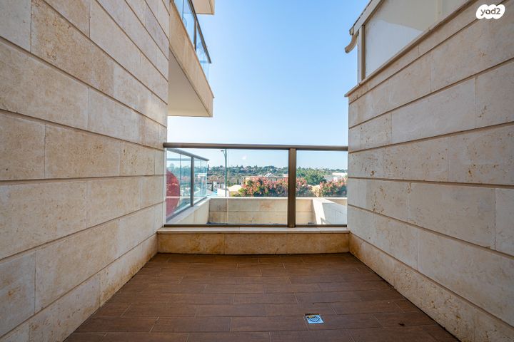 דירה, הר סיני, היובל, אור עקיבא