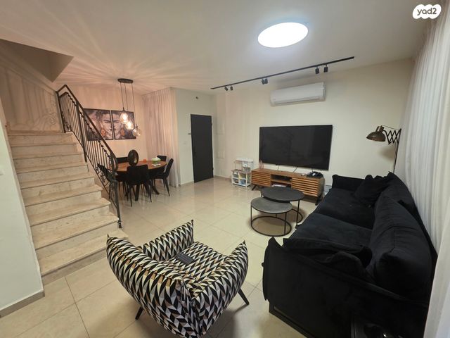 בית פרטי/ קוטג', גן יבנה