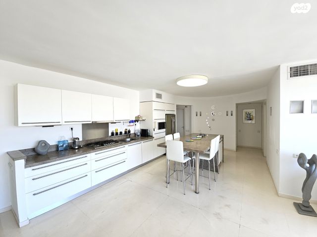 דירה, נווה אביבים, תל אביב יפו