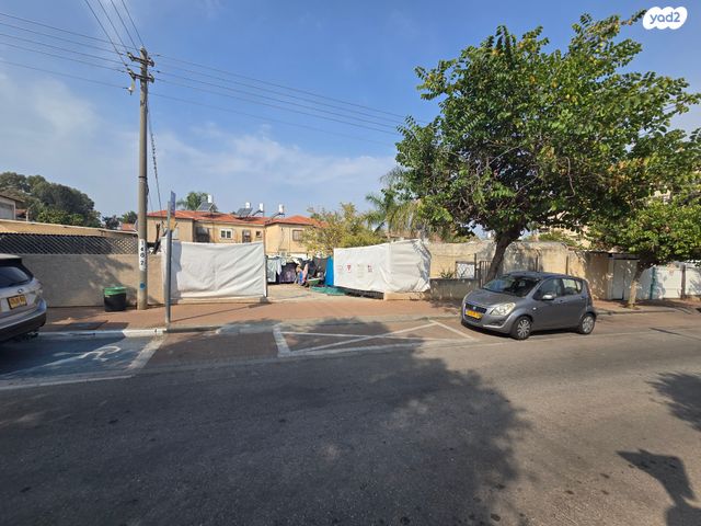 דירת גן, נווה עמל, הרצליה