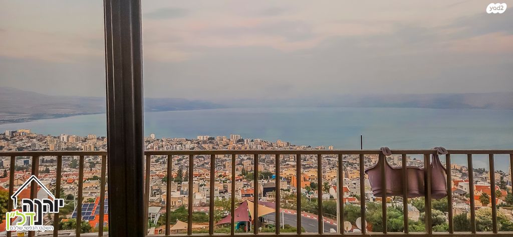 דו משפחתי, טבריה