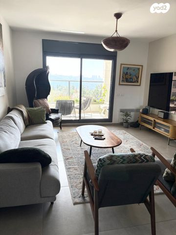 דירה, השקד, נופי החורש, מבשרת ציון