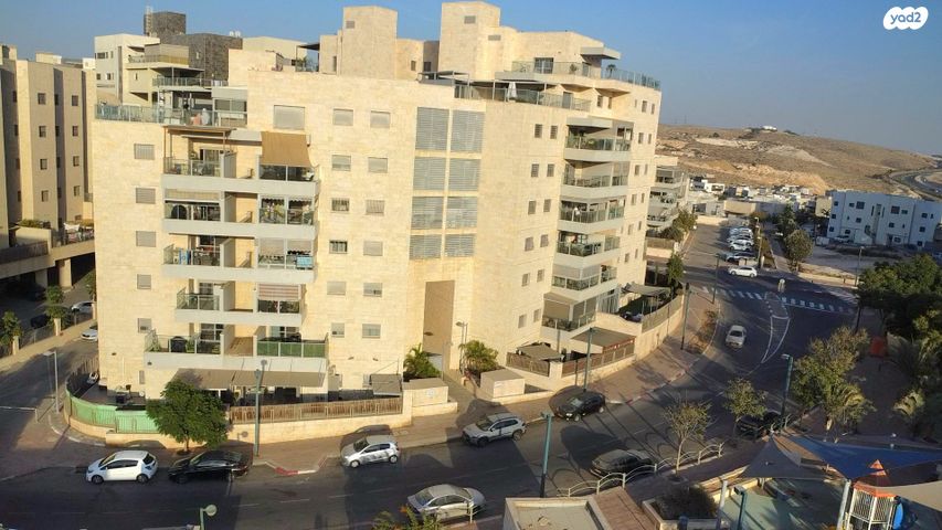 דירה, גדעון האוזנר 4, רמות הרכס, באר שבע