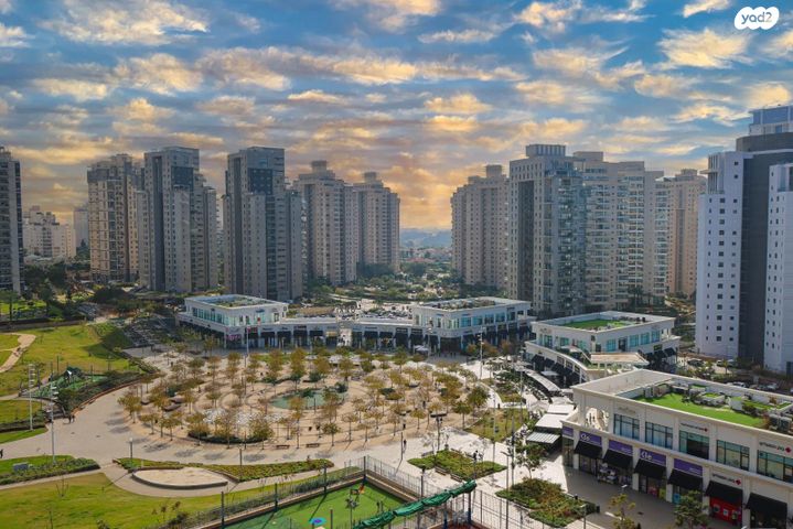 דירה, אריק לביא 18, עיר ימים, נתניה