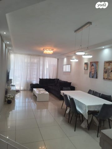 רמז, מערב ותיק