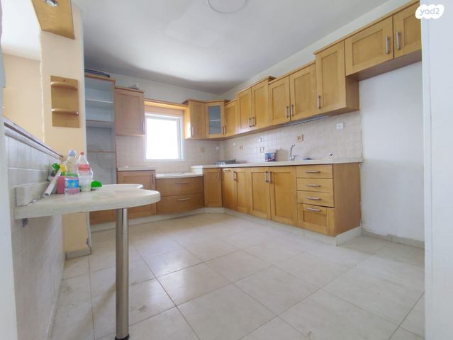 דירה, חיים נחמן ביאליק, שכונה א', באר שבע