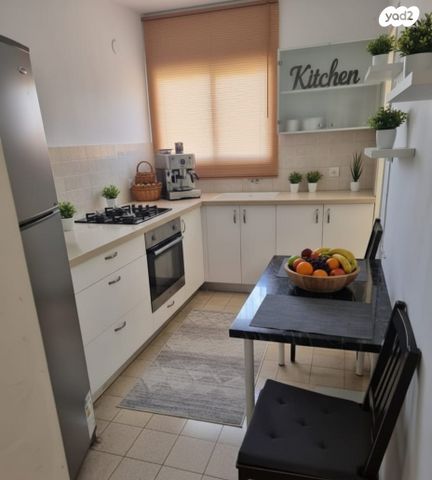 דירה, שדרות יוספטל 150, חולון