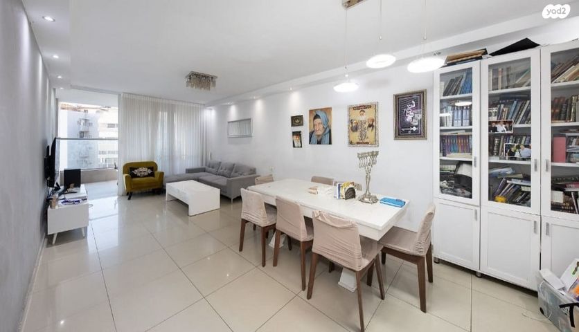 דירה, רמז, מערב ותיק, ראשון לציון