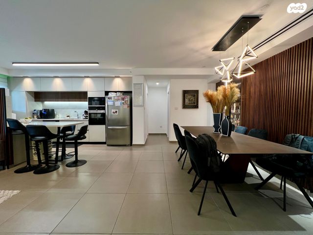 דירה, שדרות עמק האלה 65, שקמים ואגמים, אשקלון