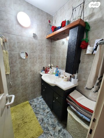 דירה, לוחמי הגטאות, קרית ביאליק