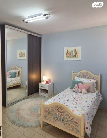 דירה, שדרות יוספטל 150, חולון