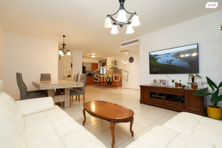 דירה, מגורי חיים כהן 4, נתניה