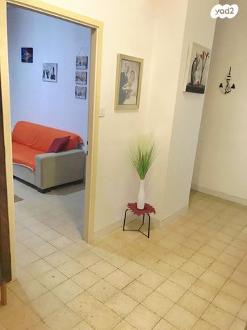 דירה, יוסף, הדר מרכז, חיפה