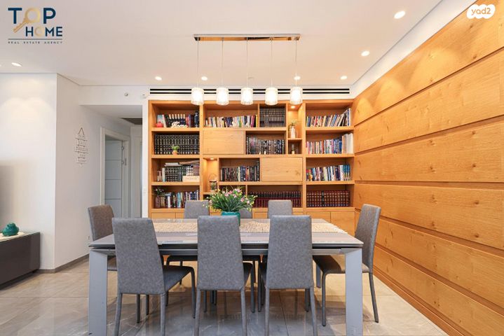 דירה, עוזי חיטמן, עיר ימים, נתניה