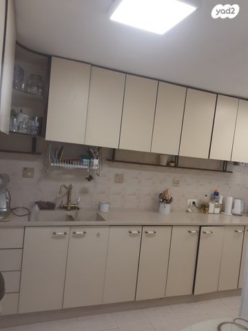 דירה, הרב אבו חצירא, רובע ג', אשדוד