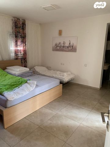 גג/ פנטהאוז, חיל השריון, נווה חוף, ראשון לציון