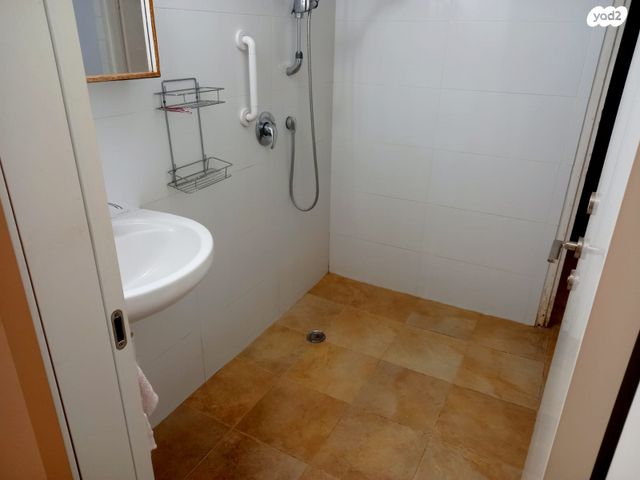 דירה, פינסקר, זיו, חיפה