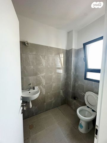 דירה, גולדה מאיר 52, מורשת, מודיעין מכבים רעות