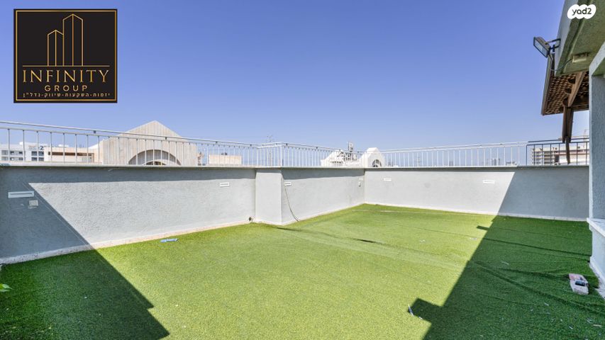 גג/ פנטהאוז, דוד אלעזר, בית וקאנטרי, גיורא יוספטל, גבעת שמואל