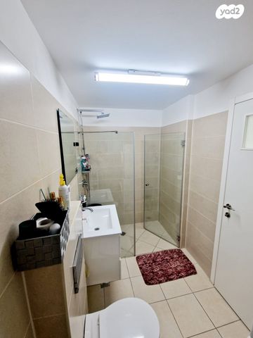 גג/ פנטהאוז, צאלים 10, נאות רחל, חולון