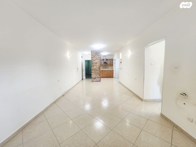 דירה, דרך משה דיין 40, נווה ברבור, כפר שלם מערב, תל אביב יפו