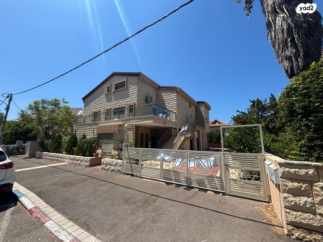 גג/ פנטהאוז