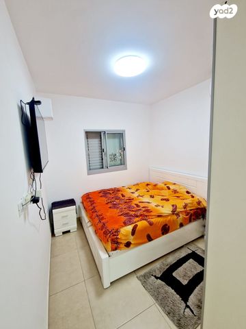 גג/ פנטהאוז, צאלים 10, נאות רחל, חולון