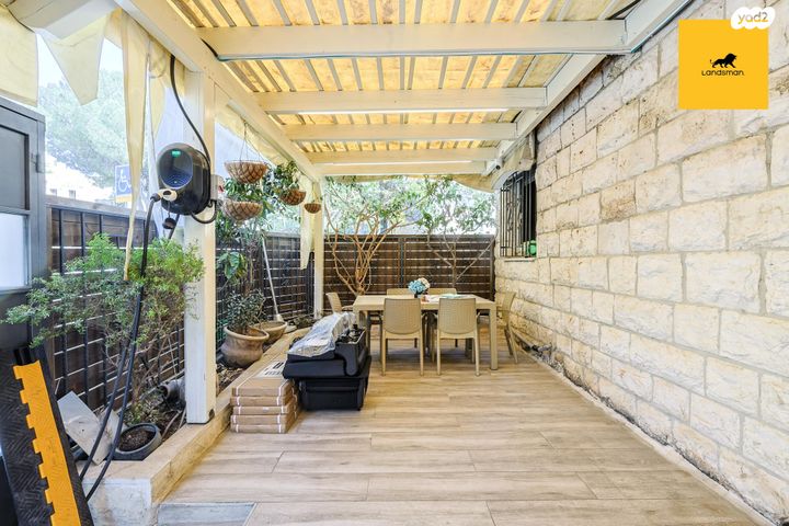 דירה, מבוא נהגי הפרדות, הגבעה הצרפתית, גבעת שפירא, ירושלים