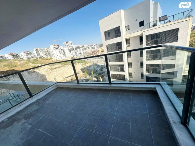 דירה, גולדה מאיר 52, מורשת, מודיעין מכבים רעות