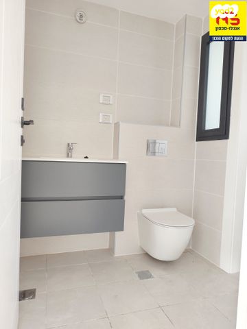 דירה, אשכול, הוד השרון