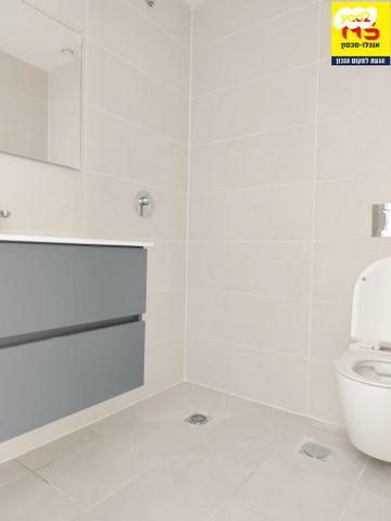 דירה, אשכול, הוד השרון