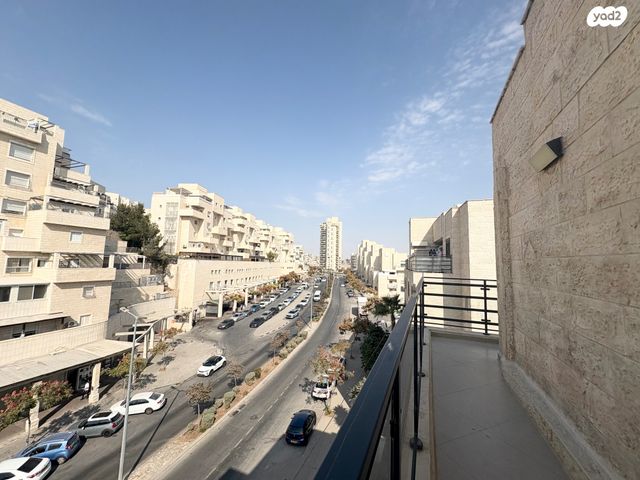 גג/ פנטהאוז, אליהו קורן, חומת שמואל, הר חומה, ירושלים