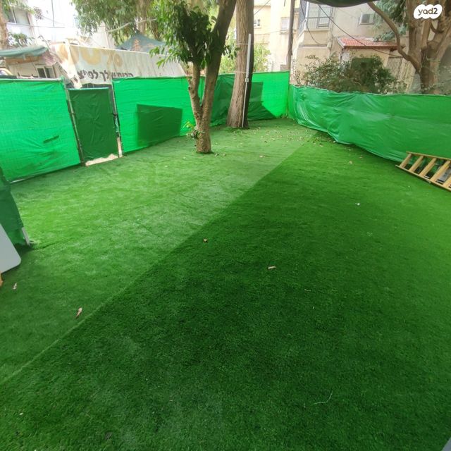 דירת גן, קדושי קהיר, רוטשילד עצמאות, בת ים