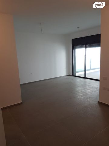 אבשלום חביב 7