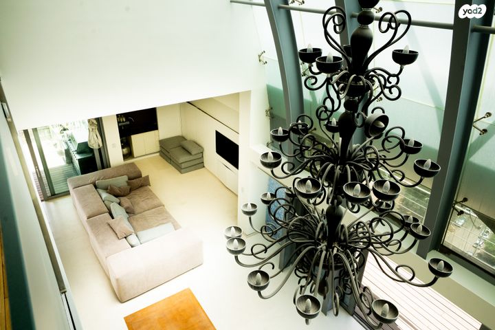 גג/ פנטהאוז, חרוזים, חרוזים, רמת גן