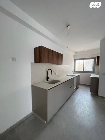 דירה, שער ציון, קרית שרת מערב, חולון