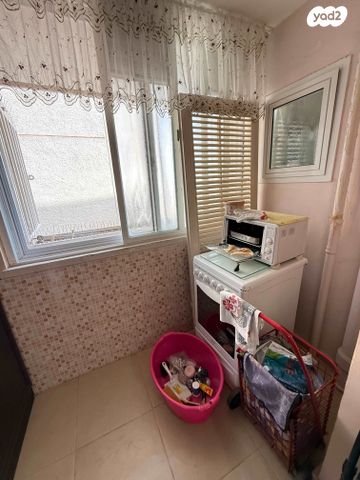 דירה, דרך ההגנה, נווה ברבור, כפר שלם מערב, תל אביב יפו