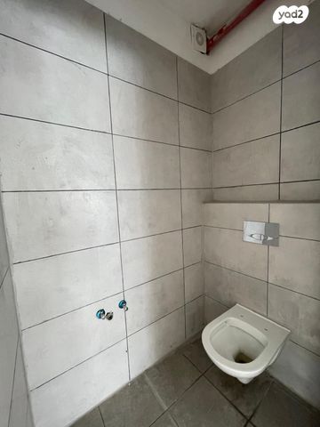 דירה, שער ציון, קרית שרת מערב, חולון